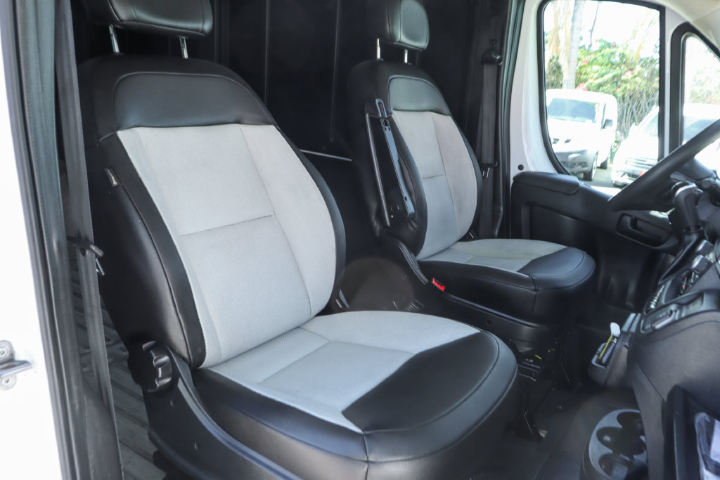 Used 2025 RAM ProMaster 3500 w/ Convenience Group FWD image 32