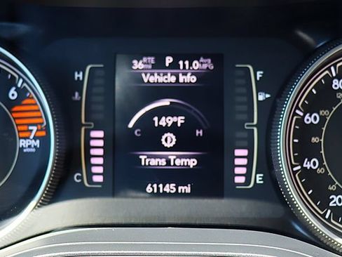 Used 2019 Jeep Cherokee Latitude Plus w/ Comfort/Convenience Group FWD image 43
