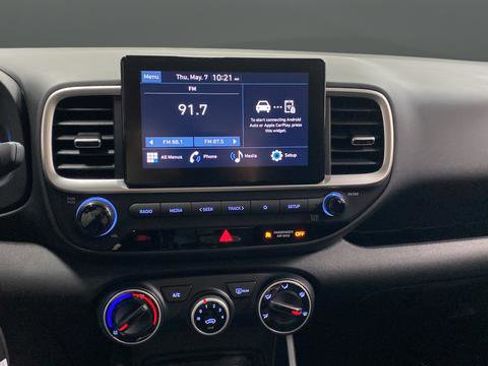 New 2026 Hyundai Venue SE FWD image 12