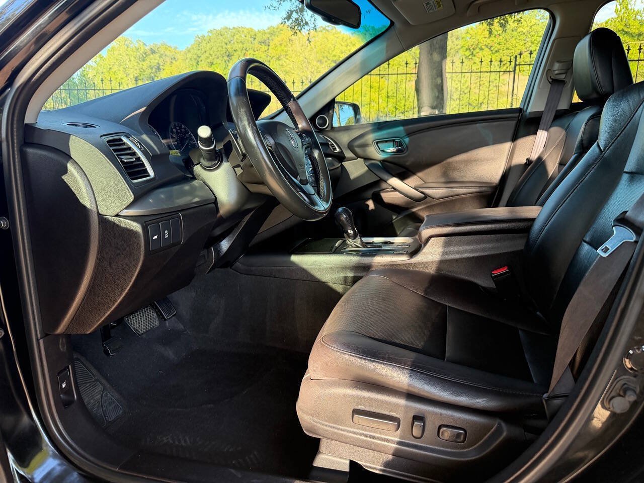 Used 2017 Acura RDX w/ Technology Package FWD image 6