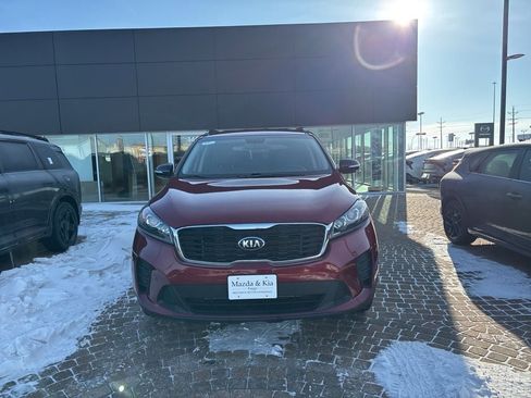 Used 2019 Kia Sorento S image 2