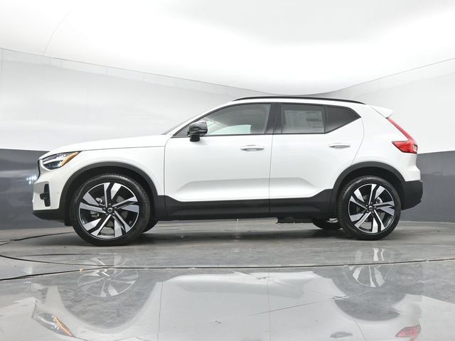 New 2026 Volvo XC40 B5 Ultra w/ Protection Package Premier AWD/4WD image 41
