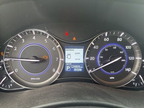 Used 2015 INFINITI QX80 Luxe w/ 22" Wheel Package image 7