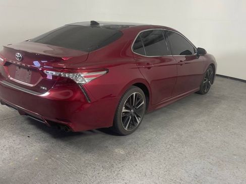 Used 2018 Toyota Camry XSE w/ Driver Assist Package FWD image 3