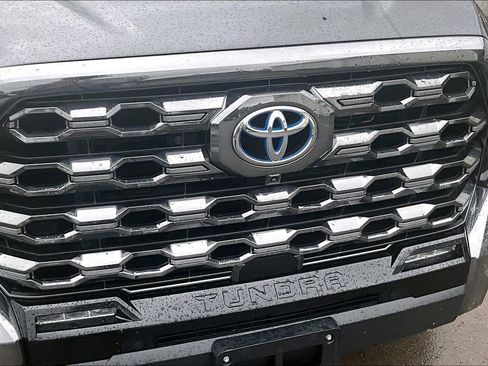 Used 2024 Toyota Tundra Platinum AWD/4WD image 24