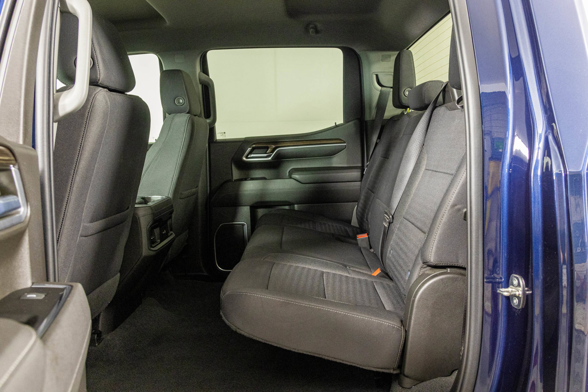 Used 2022 Chevrolet Silverado 1500 RST w/ Z71 Off-Road Package AWD/4WD image 45