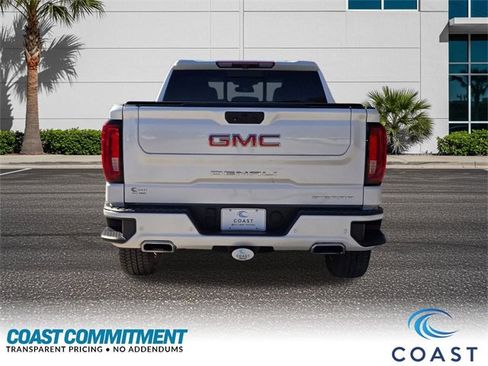 Used 2022 GMC Sierra 1500 Denali image 7