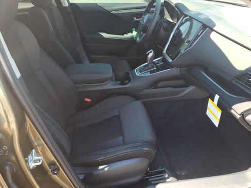 Used 2025 Subaru Outback Premium w/ Popular Package #1A image 15