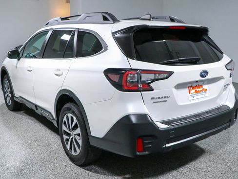 Used 2022 Subaru Outback Premium AWD/4WD image 9