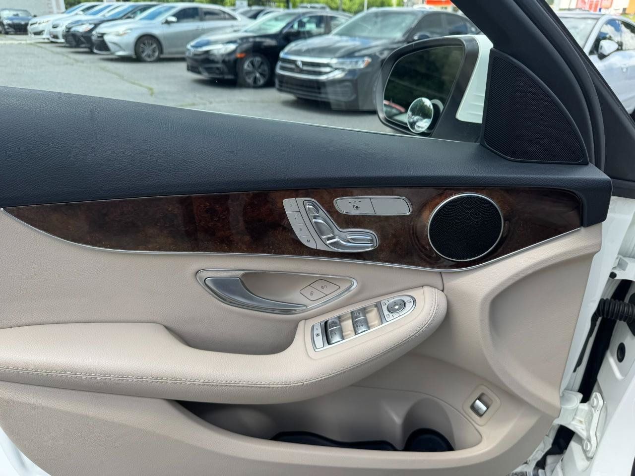 Used 2017 Mercedes-Benz C 300 Sedan image 9