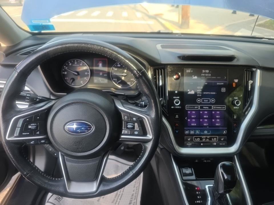 Used 2021 Subaru Outback Limited AWD/4WD image 3