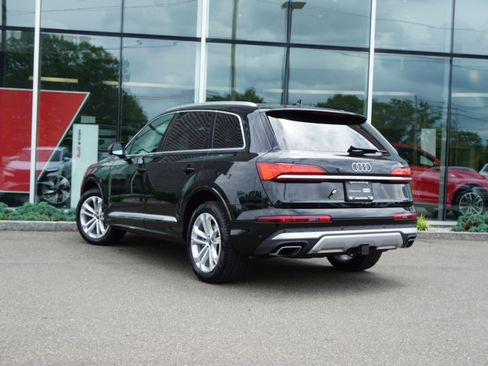 Certified 2025 Audi Q7 3.0T Premium Plus image 3
