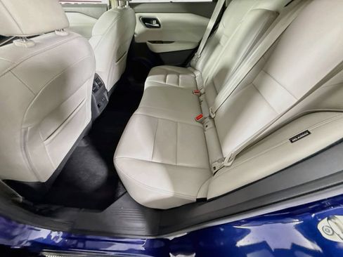 Certified 2021 Nissan Rogue SL w/ Premium Package FWD image 29