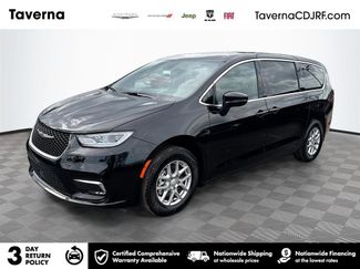 Used 2026 Chrysler Pacifica Select video 1