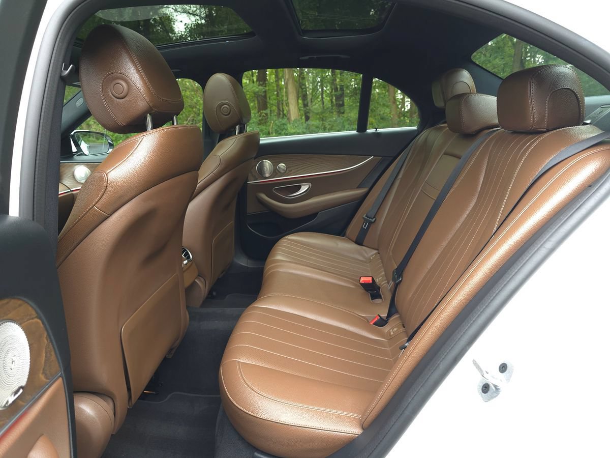 Used 2023 Mercedes-Benz E 350 4MATIC Sedan image 15