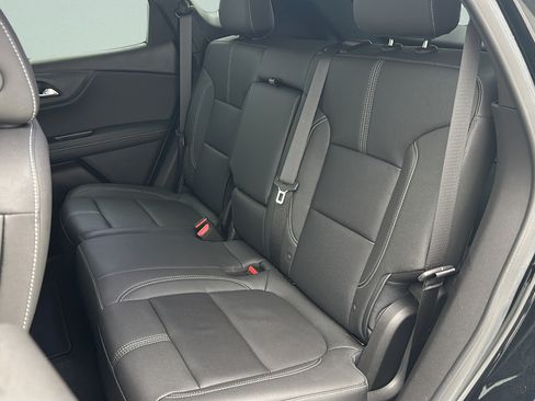 Used 2024 Chevrolet Blazer LT AWD/4WD image 10