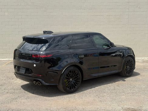 Used 2024 Land Rover Range Rover Sport AWD/4WD image 12