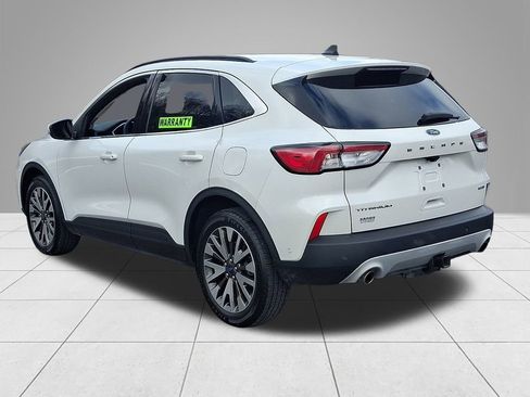 Certified 2020 Ford Escape Titanium image 6