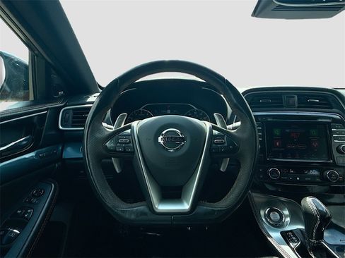 Used 2022 Nissan Maxima SR w/ Sport Mat Group image 11