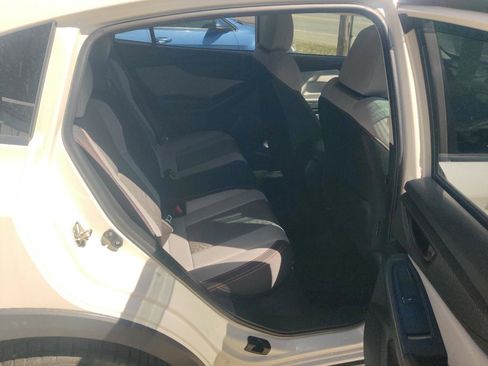 Used 2018 Subaru Crosstrek 2.0i Premium image 14