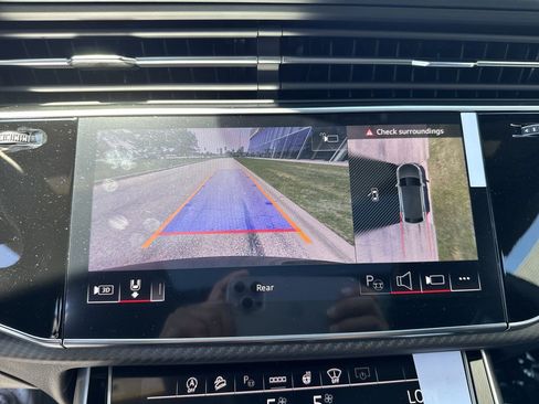 New 2026 Audi SQ8 Prestige AWD/4WD image 5
