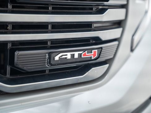Used 2024 GMC Sierra 1500 AT4 w/ Technology Package AWD/4WD image 13