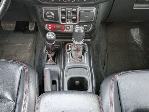 Used 2018 Jeep Wrangler Unlimited Rubicon image 19