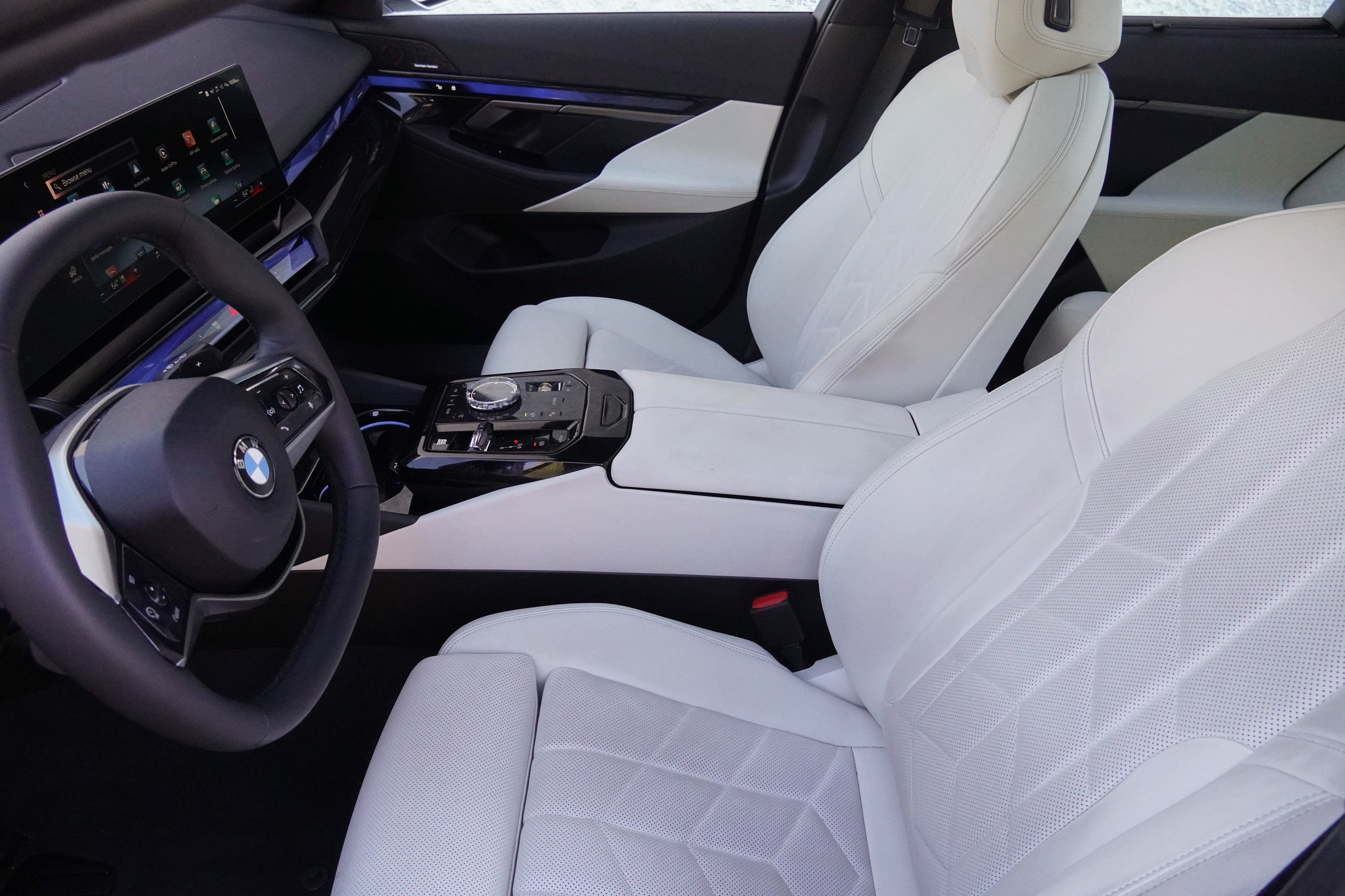 Certified 2026 BMW 540i xDrive AWD/4WD image 12