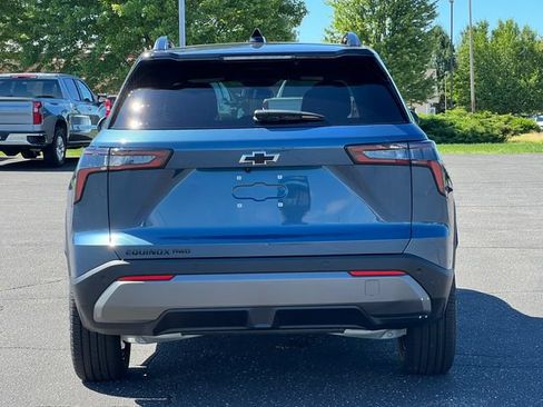 New 2026 Chevrolet Equinox LT w/ Convenience Package II AWD/4WD image 40