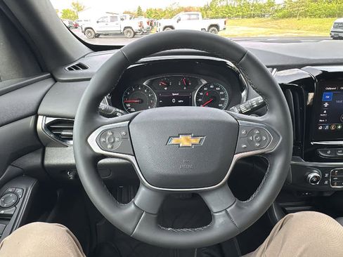 Certified 2023 Chevrolet Traverse LT AWD/4WD image 9