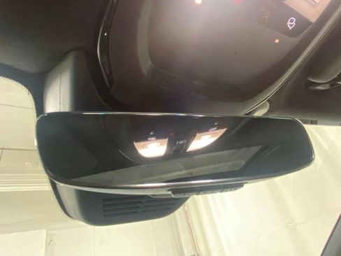 Used 2023 Volvo XC40 Recharge Ultimate AWD/4WD image 26