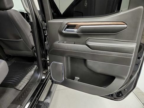 Used 2023 Chevrolet Silverado 1500 RST RWD image 27