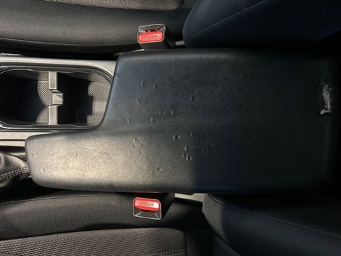 Used 2023 Subaru Crosstrek 2.0i image 18