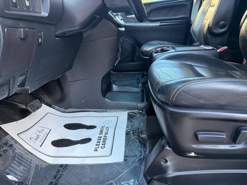 Used 2015 Toyota Sienna SE Premium FWD image 46