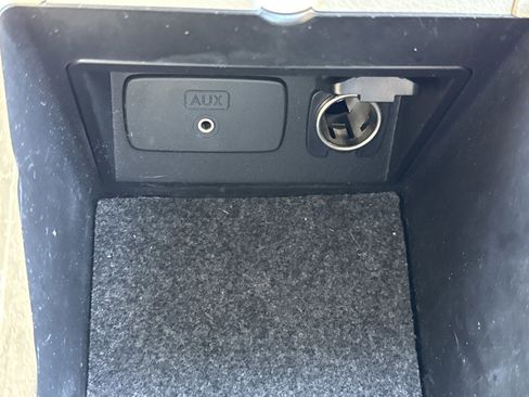 Used 2011 Subaru Outback 2.5i Premium w/ All-Weather Pkg image 24