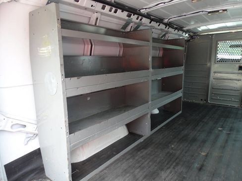 Used 2019 GMC Savana 3500 Extended w/ Driver Convenience Package image 26