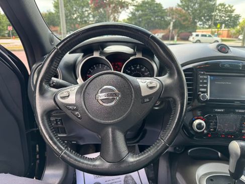Used 2015 Nissan Juke SL image 19