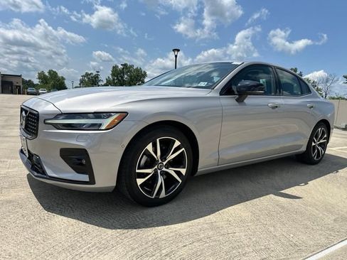 Certified 2024 Volvo S60 B5 Plus w/ Climate Package AWD/4WD image 4
