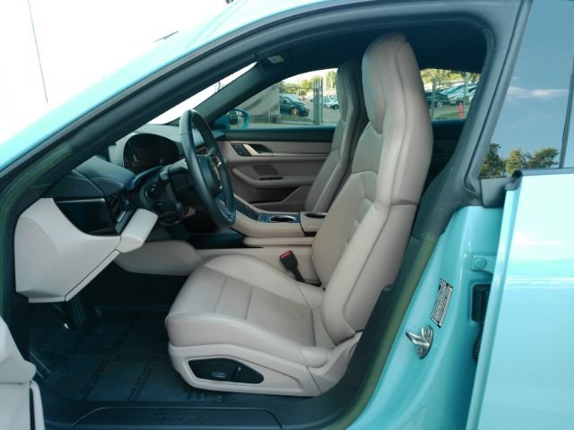 Used 2022 Porsche Taycan RWD image 13