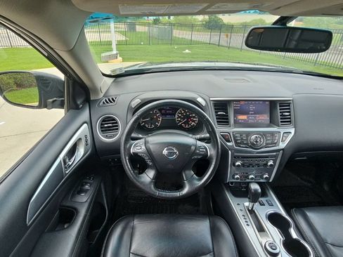 Used 2018 Nissan Pathfinder SL w/ SL Premium Package AWD/4WD image 25