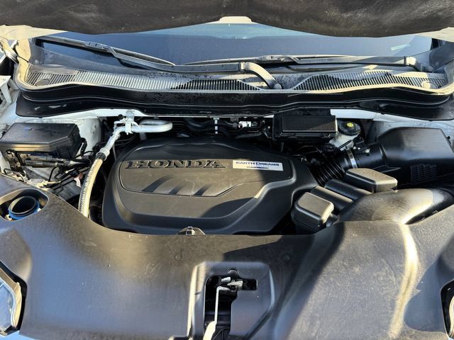 Used 2018 Honda Pilot Touring image 15