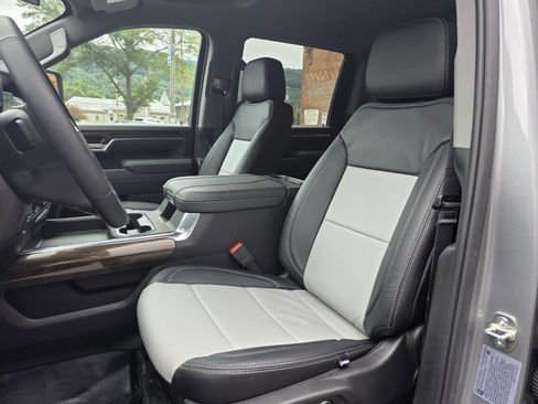 New 2025 Chevrolet Silverado 3500 LT w/ Convenience Package image 16