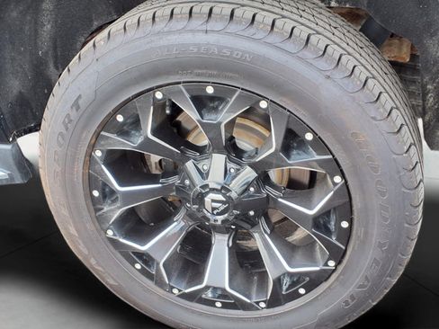 Used 2020 GMC Yukon XL SLT AWD/4WD image 8