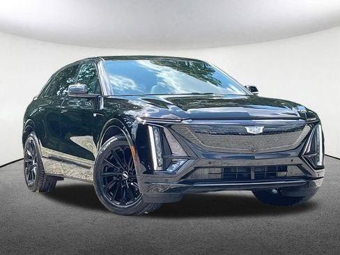 Used 2024 Cadillac Lyriq Sport RWD image 2