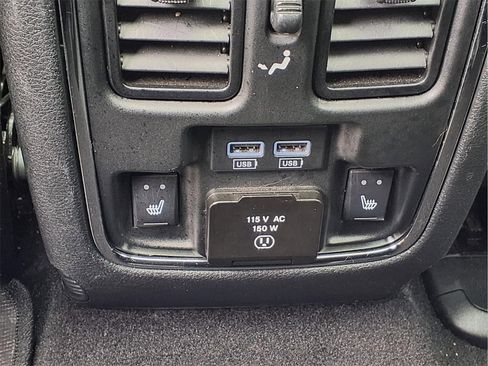 Used 2020 Jeep Grand Cherokee Overland image 13