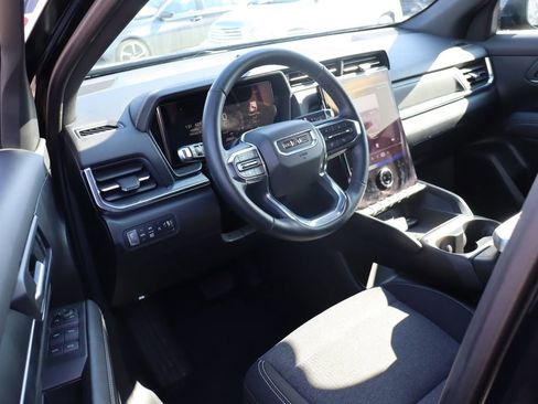 Used 2025 GMC Terrain Elevation image 11