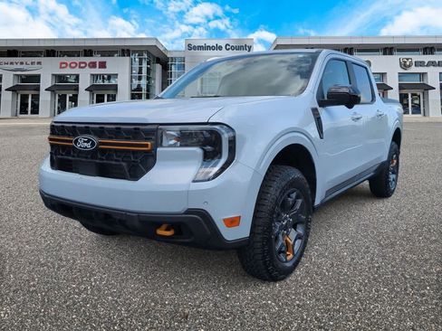 Used 2025 Ford Maverick Tremor AWD/4WD image 4