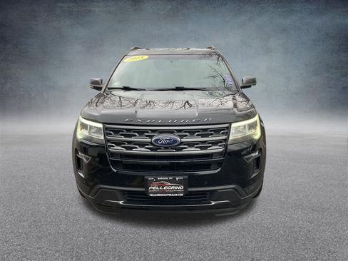 Used 2018 Ford Explorer XLT w/ Equipment Group 202A image 11