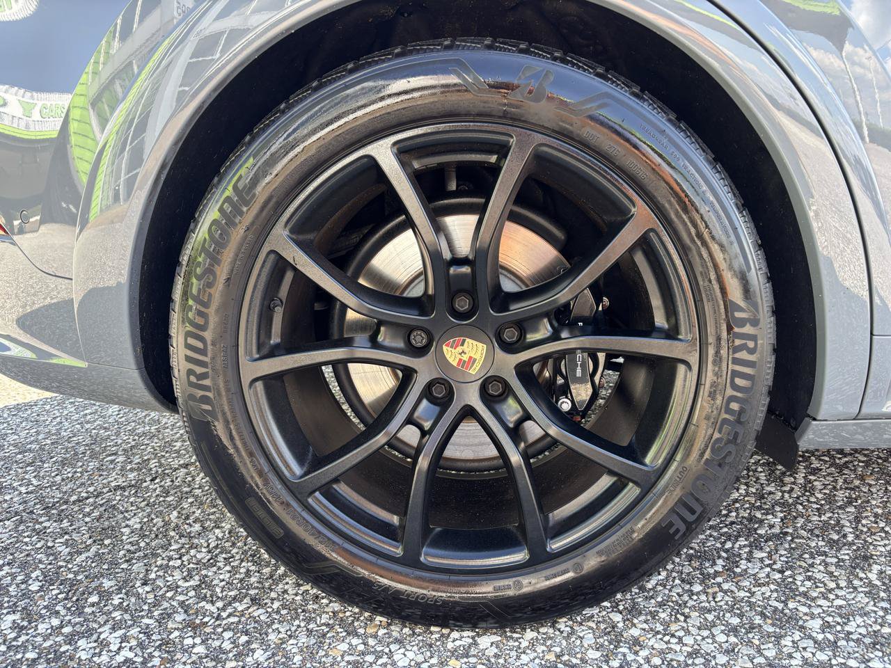 Used 2025 Porsche Cayenne GTS AWD/4WD image 34