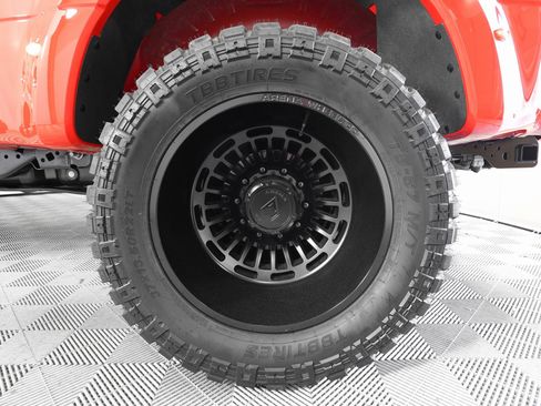 Used 2026 Ford F450 Lariat w/ FX4 Off-Road Package image 32